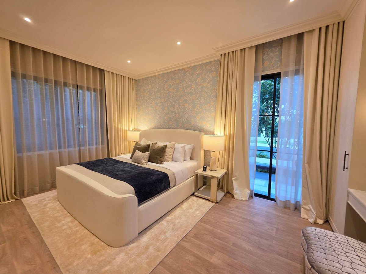 ขายบ้านพัฒนาการ ศรีนครินทร์ : Narasiri Victoire Krungthep Kreetha: Manoir No.5 543sqm. 4bed 5bath 80,000,000 Am: 0656199198