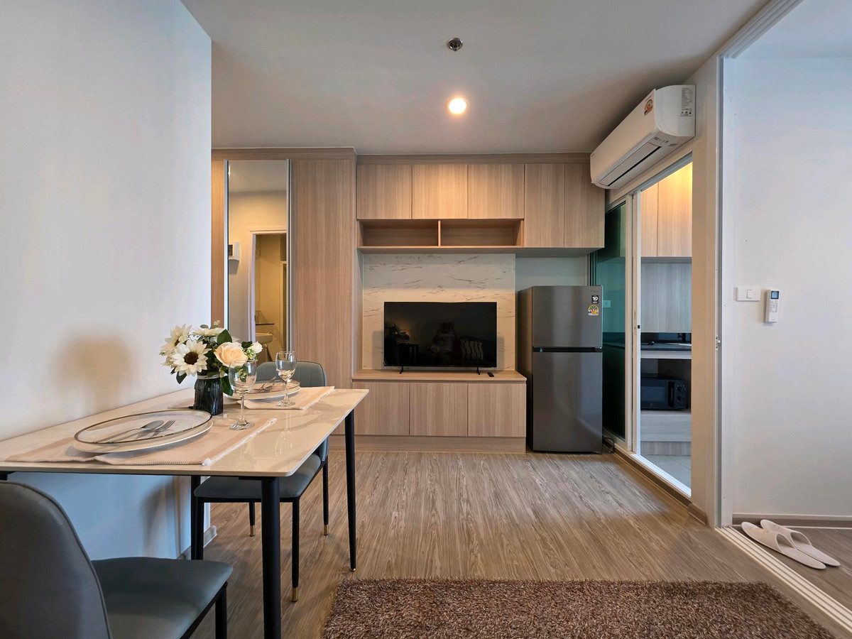 ให้เช่าคอนโดบางนา แบริ่ง ลาซาล : For Rent 🍀  Regent Home Bangna 
ใกล้รถไฟฟ้า BTS บางนา 300ม. 🚅