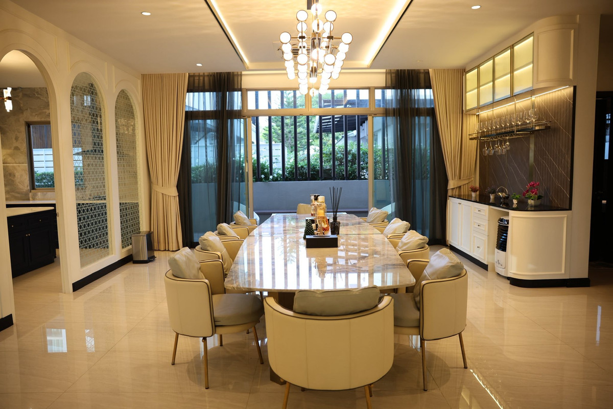 ให้เช่าบ้านลาดกระบัง สุวรรณภูมิ : ปล่อยเช่า!!✨ บ้านหรู เดินทางไปสนามบินสะดวก | Perfect Masterpiece กรุงเทพกรีฑา | แต่งเสร็จ พร้อมเข้าอยู่ | ออกแบบตามหลักฮวงจุ้ย