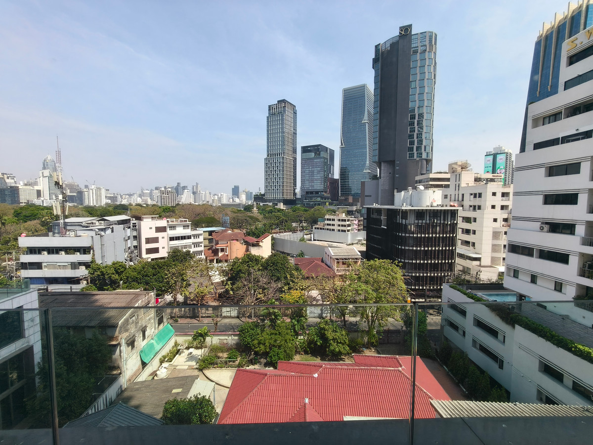 For RentCondoSilom, Saladaeng, Bangrak : Saladaeng One 1 Bedroom Lumphini Park View For Rent 65,000 Baht