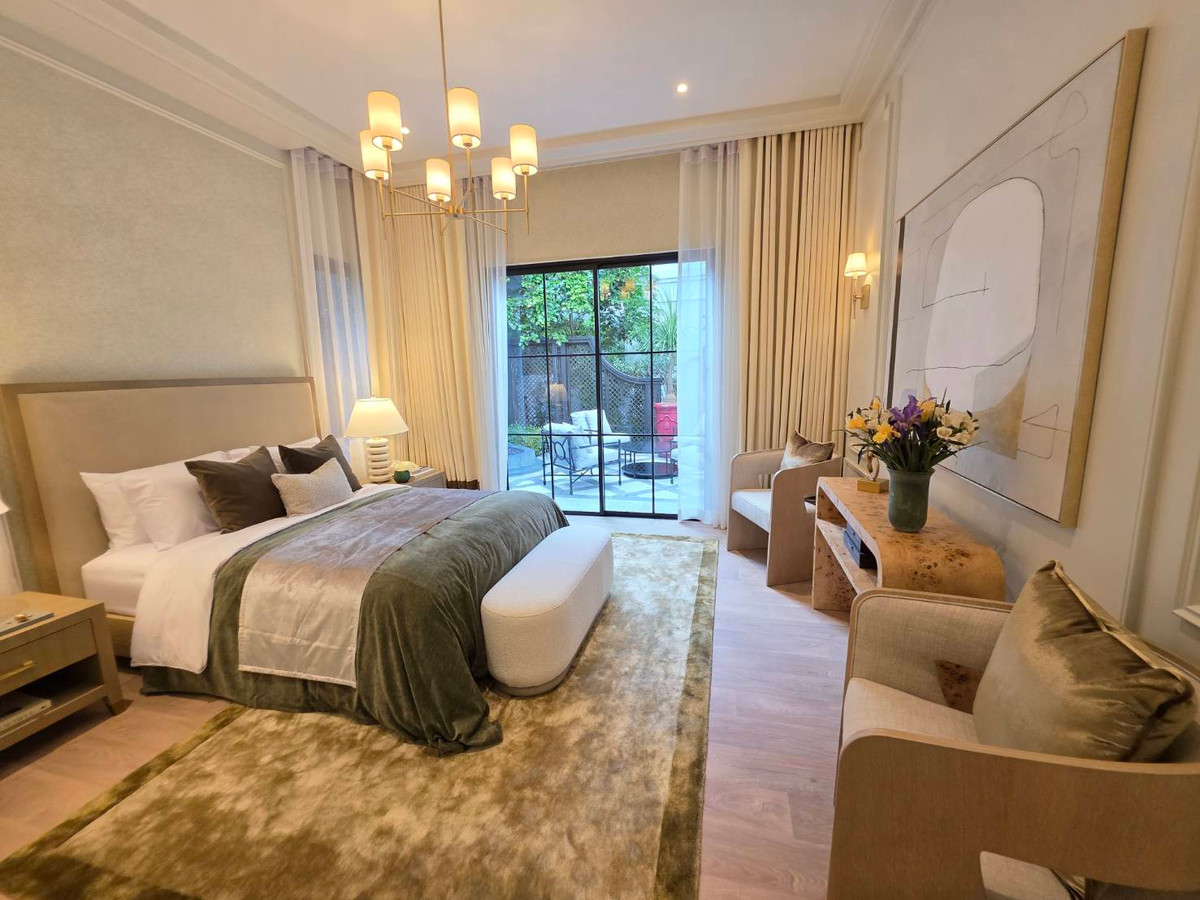 ขายบ้านพัฒนาการ ศรีนครินทร์ : Narasiri Victoire Krungthep Kreetha: Manoir No.6  678sqm. 5bed 6bath 99,000,000 Am: 0656199198