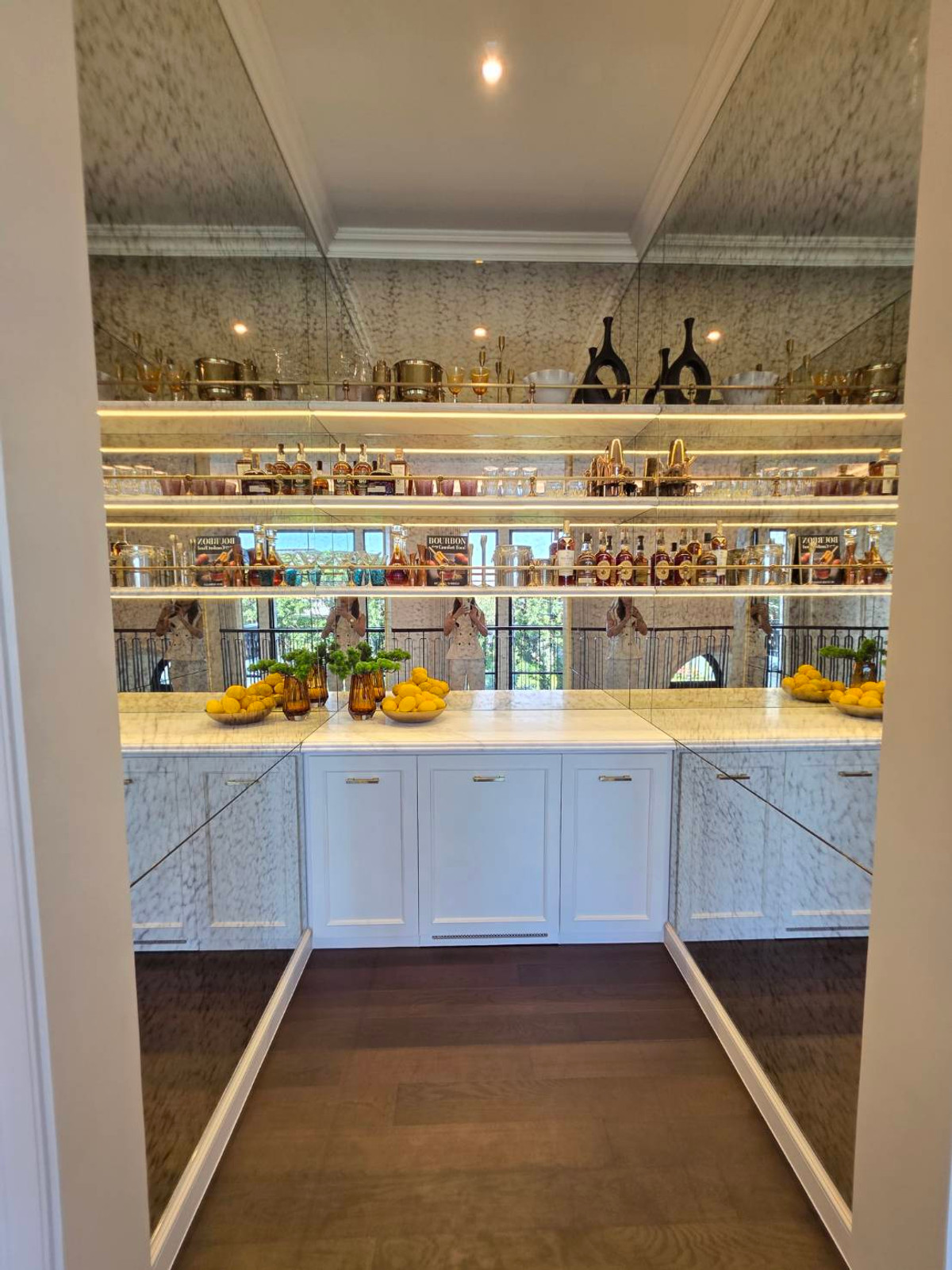 ขายบ้านพัฒนาการ ศรีนครินทร์ : Narasiri Victoire Krungthep Kreetha: Manoir No.6  678sqm. 5bed 6bath 99,000,000 Am: 0656199198