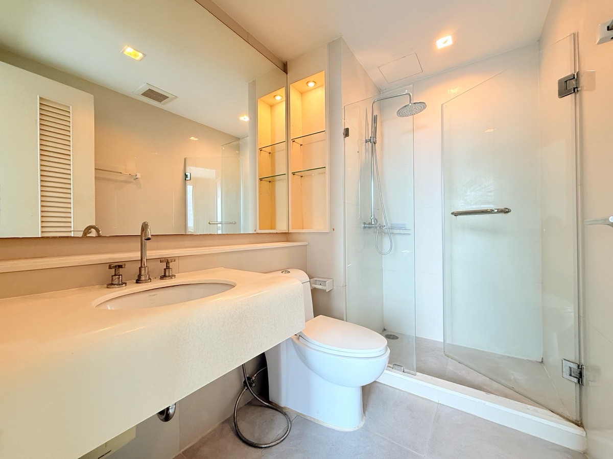 CondoSathorn, Narathiwat : For rent, Ivy Sathorn, 1 bedroom, 35 sq m, BTS St.Louis, ready to move in.