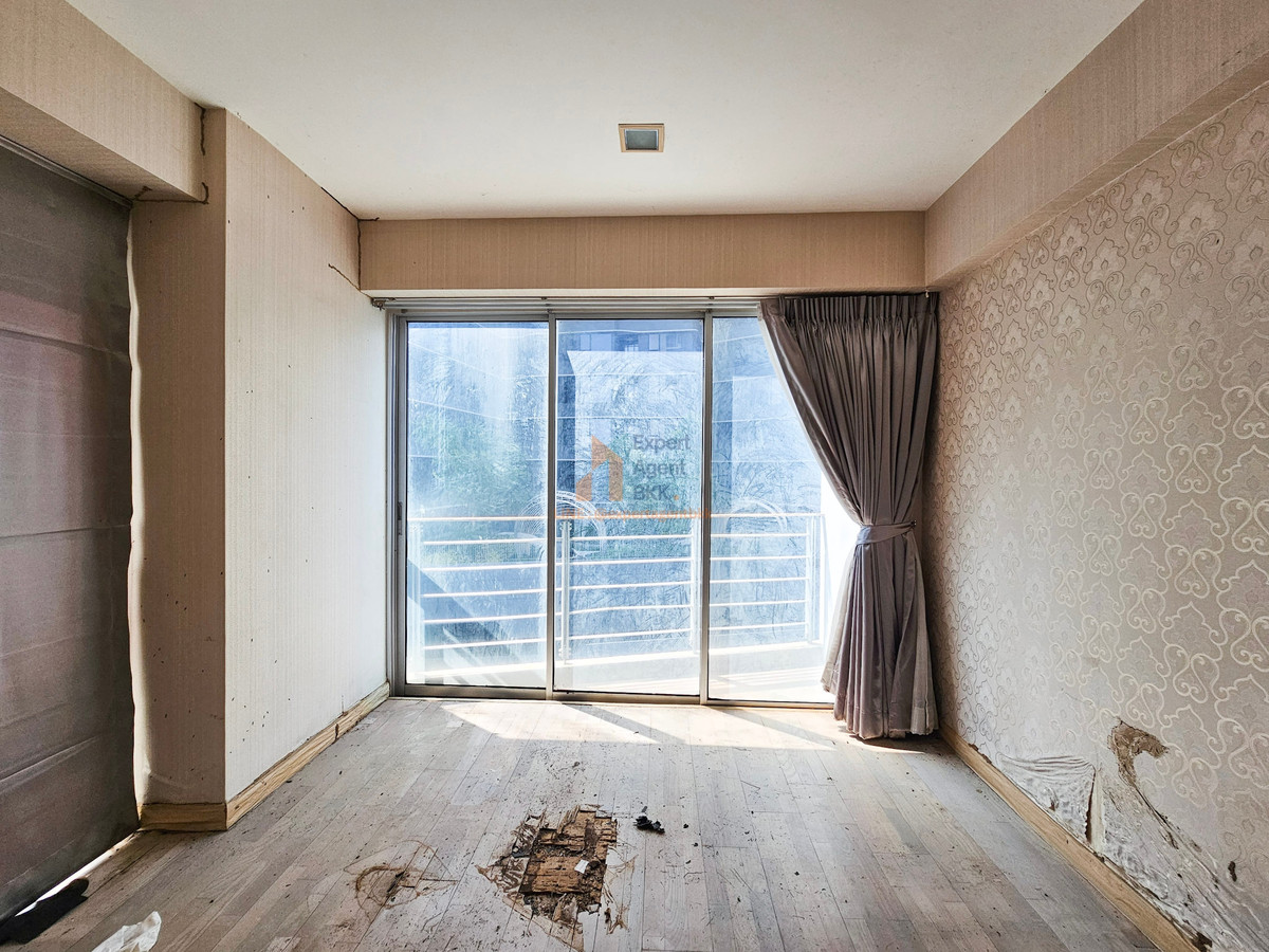 ขายคอนโดพระราม 9 เพชรบุรีตัดใหม่ RCA : 🏠 117 ตร.ม. กลางอโศก - ห้องใหญ่ รีโนเวทใหม่ ได้ตามใจ ขาย/SALE : My Resort Bangkok (มาย รีสอร์ท แบงค์คอก) - 2 ห้องนอน LC111