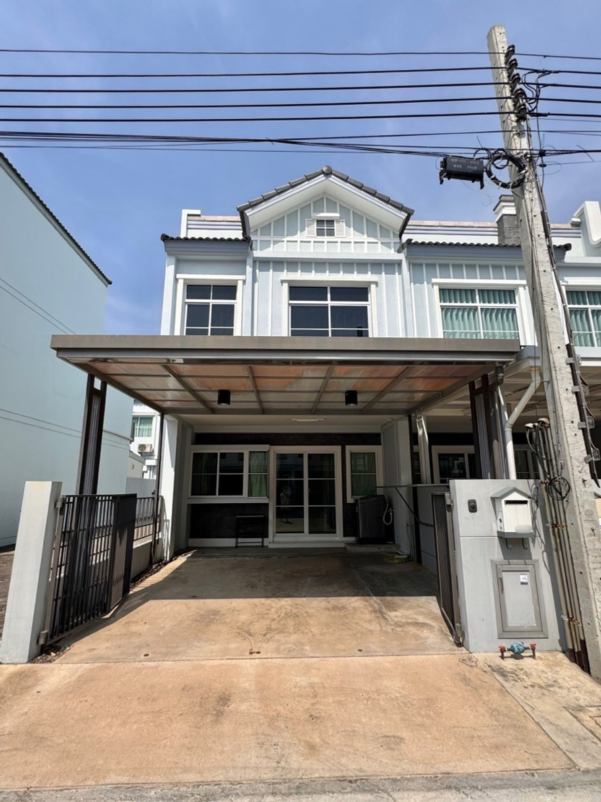 ให้เช่าทาวน์โฮมบางนา แบริ่ง ลาซาล : 💥ForRent💥Indy2 Bangna Ramkhamhang2 🏡 Near Mega Bangna, D-PREP, Verso ‼️Corner House ⭐️ Ready to move in ‼️  Fully Furnished ✨