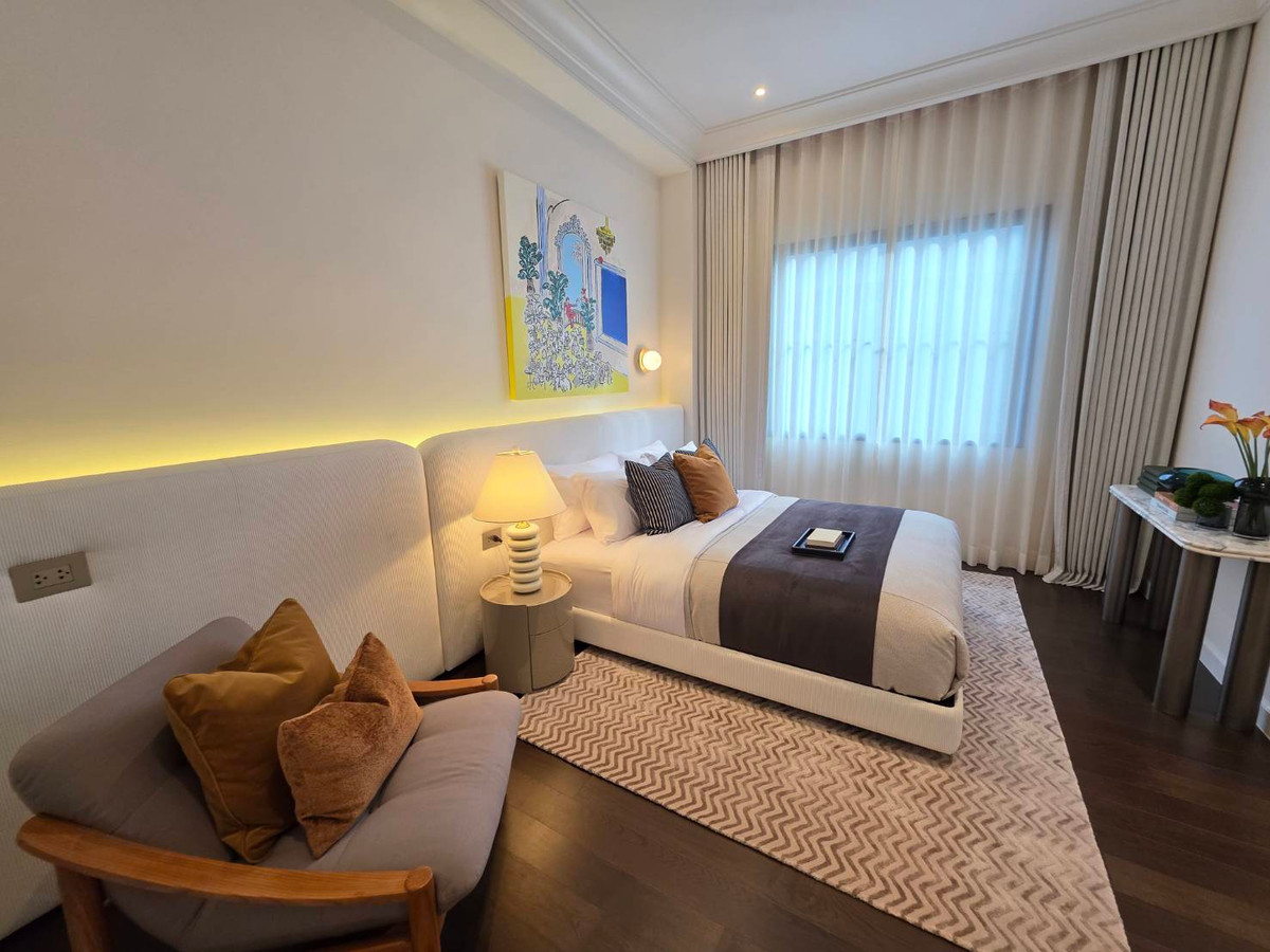 ขายบ้านพัฒนาการ ศรีนครินทร์ : Narasiri Victoire Krungthep Kreetha: Manoir No.4 453sqm. 4bed 5bath 65,000,000 Am: 0656199198