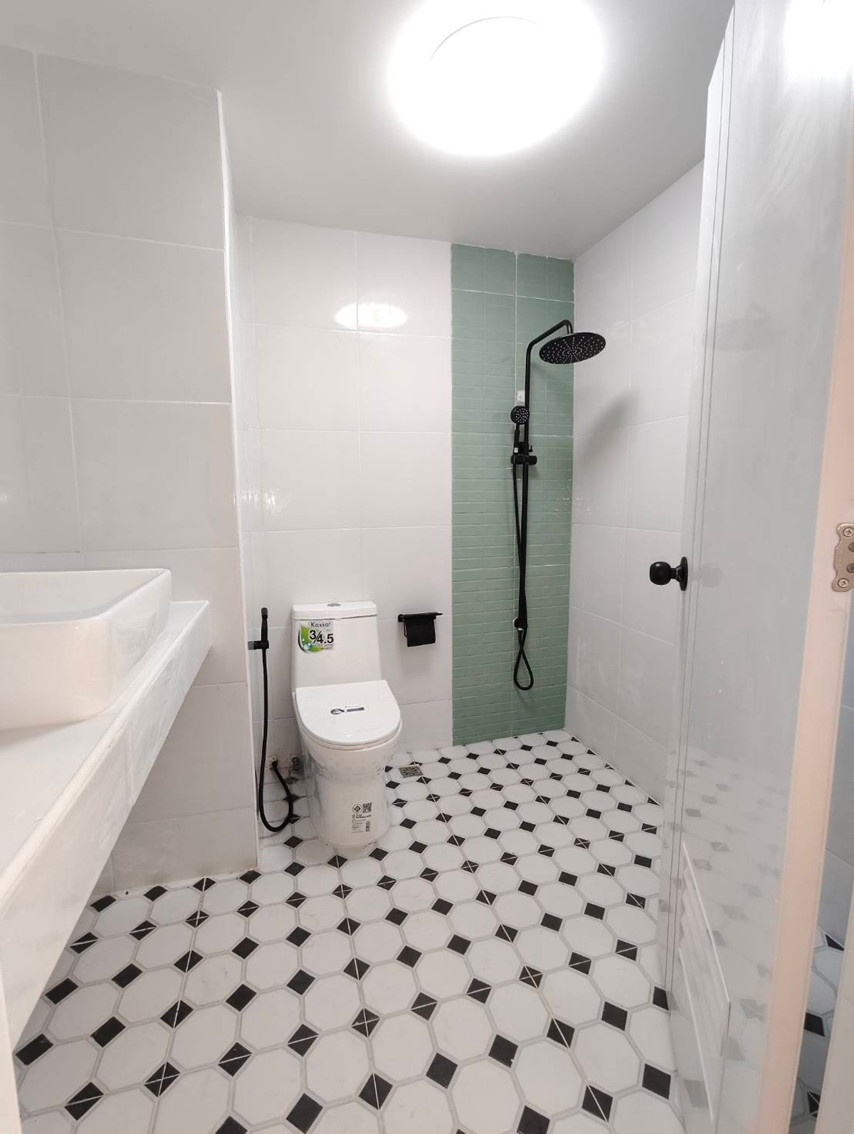 ขายคอนโดบางนา แบริ่ง ลาซาล : 🌟 ขายด่วน! รีโนเวทใหม่ทั้งหมด! 📌 นิรันดร์ เรสซิเด้นท์ 1 อาคาร A เพียง 430,000 บาท 🌟 