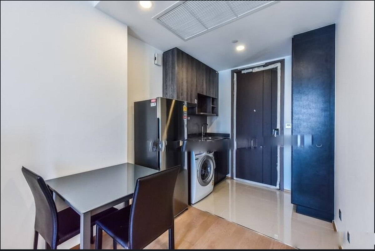 ให้เช่าคอนโดสยาม จุฬา สามย่าน : 💥DL-10250💥ว่าง ให้ เช่า แอชตัน จุฬา - สีลม👉แอดไลน์ @be.easy 