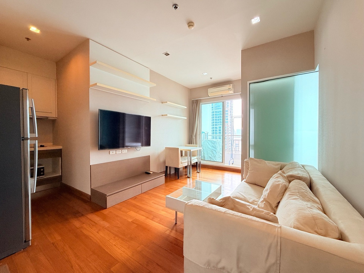 CondoSathorn, Narathiwat : For rent, Ivy Sathorn, 1 bedroom, 35 sq m, BTS St.Louis, ready to move in.