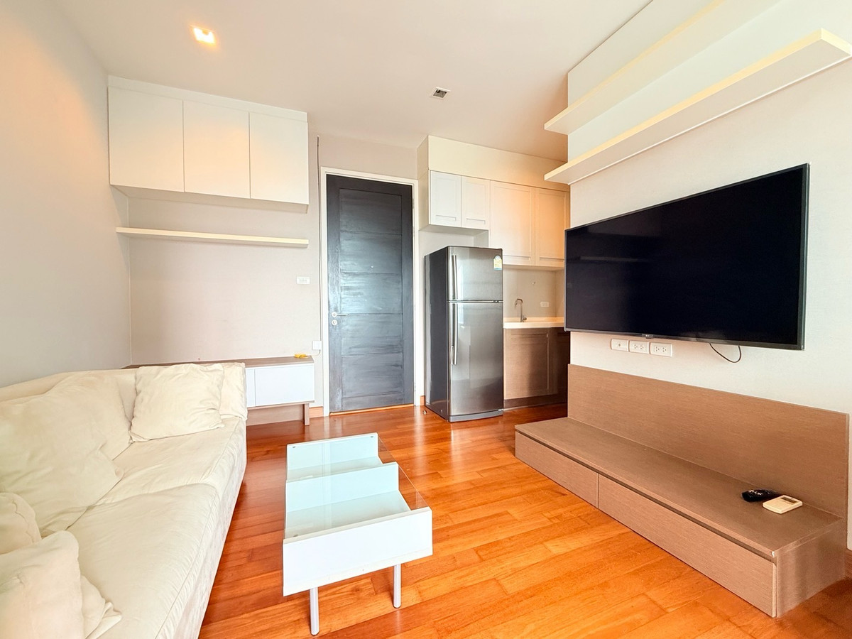CondoSathorn, Narathiwat : For rent, Ivy Sathorn, 1 bedroom, 35 sq m, BTS St.Louis, ready to move in.