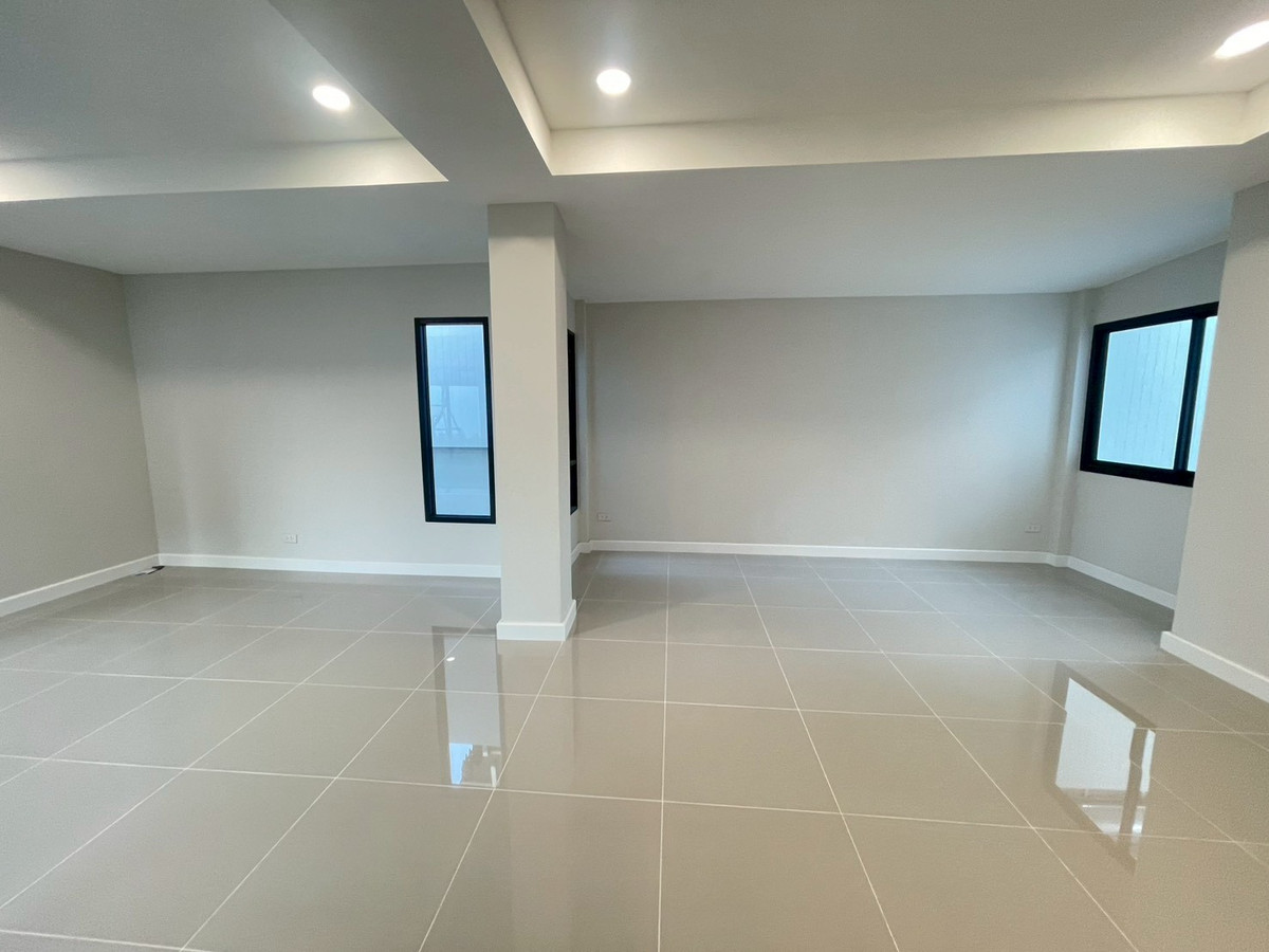 For SaleHouseNonthaburi, Bang Yai, Bangbuathong : Maneeya Masterpiece Rattanathibet, newly renovated second-hand detached house on Rattanathibet Road, near Central Rattanathibet, purple MRT.