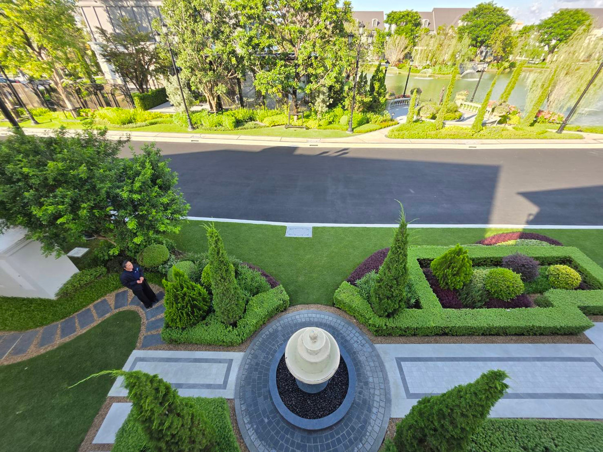 ขายบ้านพัฒนาการ ศรีนครินทร์ : Narasiri Victoire Krungthep Kreetha: Manoir No.6  678sqm. 5bed 6bath 99,000,000 Am: 0656199198