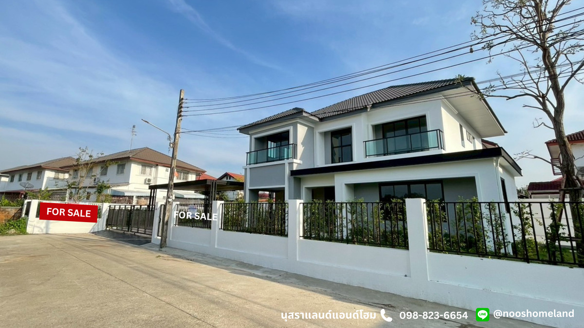 For SaleHouseNonthaburi, Bang Yai, Bangbuathong : Chollada Bang Bua Thong, 5 bedrooms, 3 bathrooms, newly renovated, very large house.