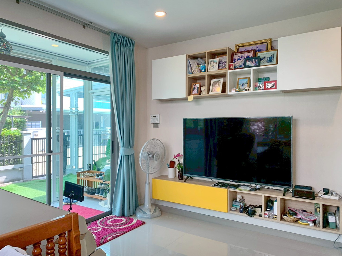 HousePattanakan, Srinakarin : 4 bedroom House for Sale or Rent, Perfect Place Rama9 – KrungthepKreetha 