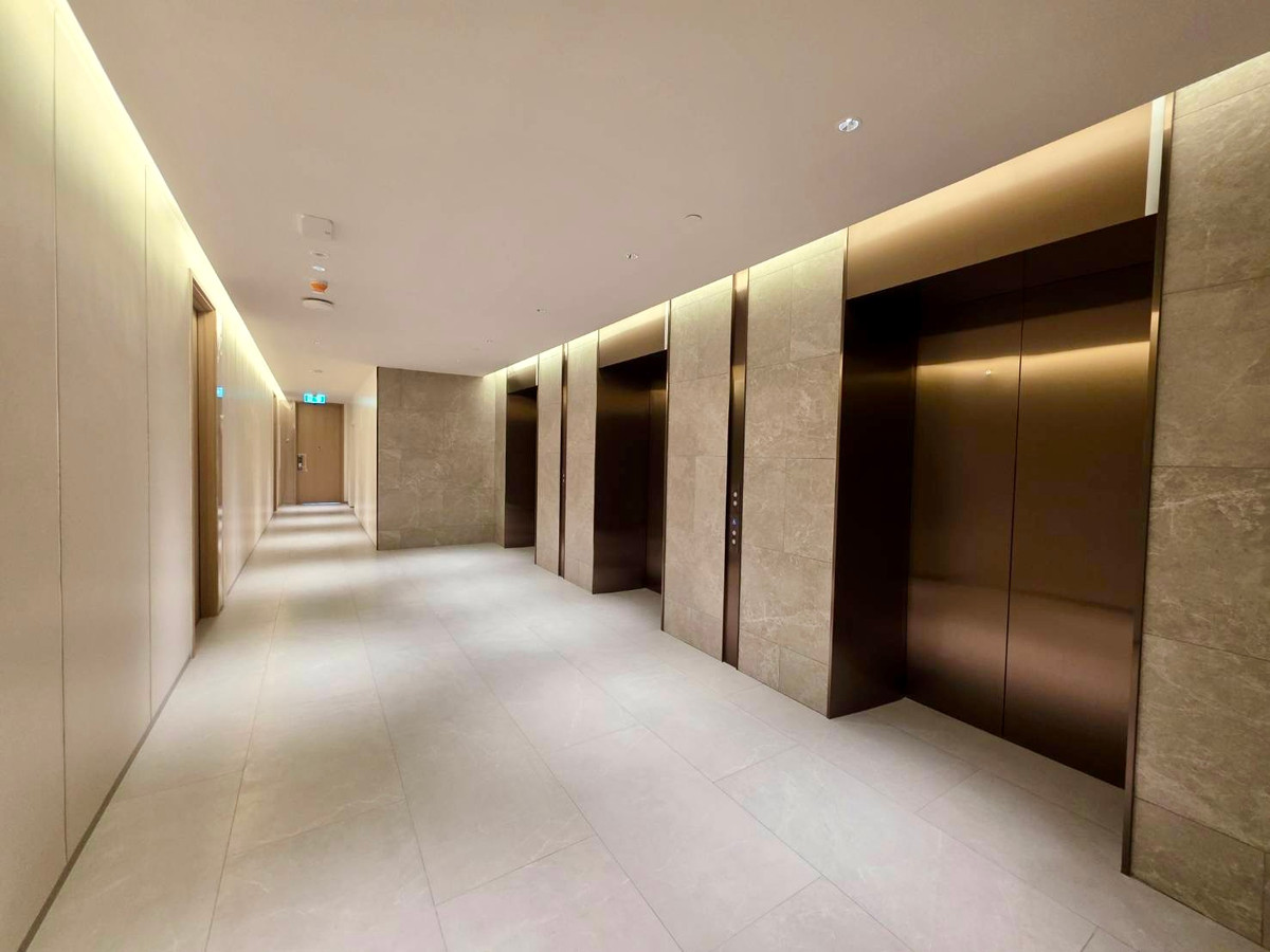 For SaleCondoWitthayu, Chidlom, Langsuan, Ploenchit : 187 One Bangkok: 1bed 1bath 63.09sqm. 21,000,000 Am: 0656199198