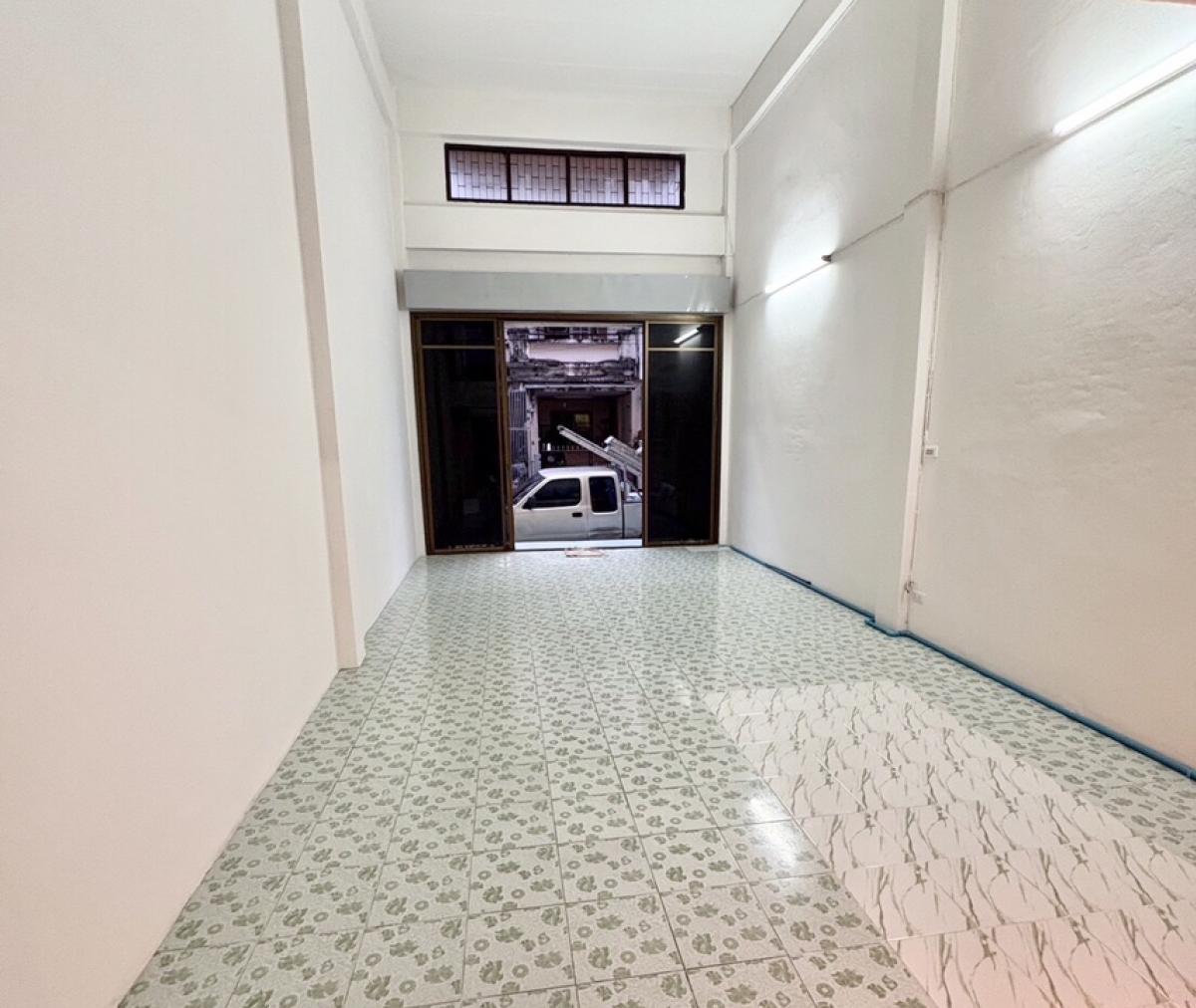 ให้เช่าทาวน์โฮมเสรีไทย-นิด้า : ปล่อยเช่าทาวน์โฮม 3ชั้น เสรีไทย32