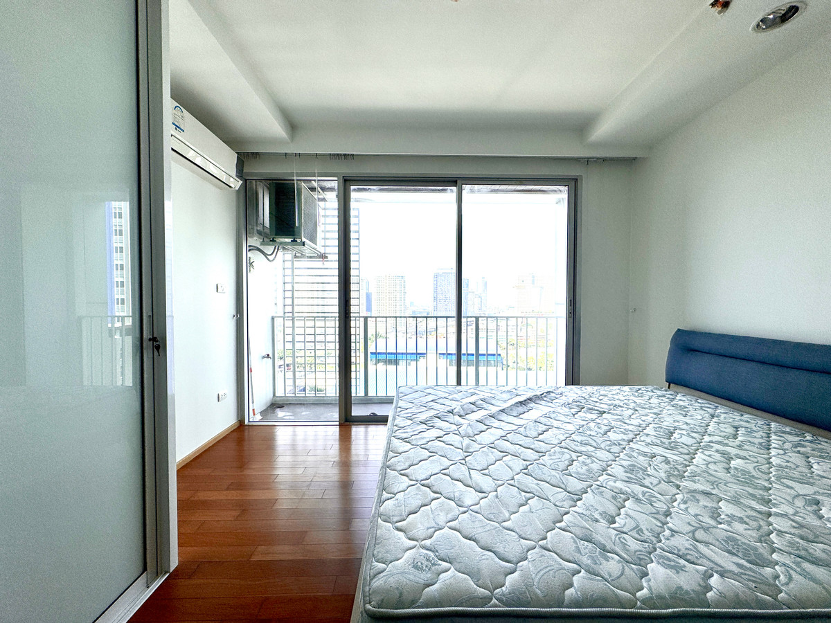 For SaleCondoLadprao, Central Ladprao : Urgent sale 🔥 Condo 1 bedroom, 38sqm, large size, price less than 3 million, next to Central Ladprao, BTS Ladprao Intersection and near MRT Phahon Yothin 📞 Urgent call Tammy 065-2614622