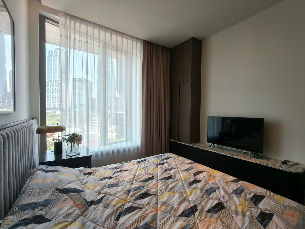 For RentCondoSilom, Saladaeng, Bangrak : Saladaeng One 1 Bedroom Lumphini Park View For Rent 65,000 Baht