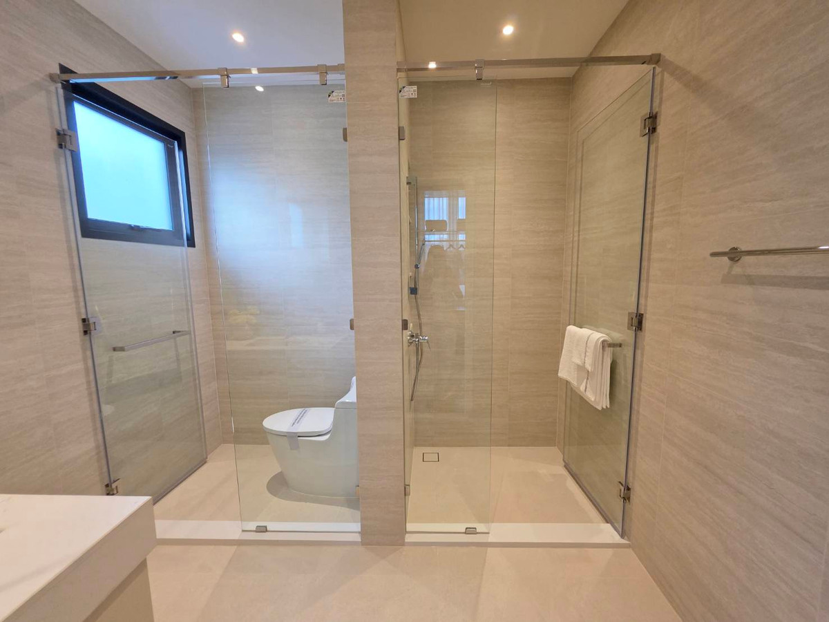 ขายบ้านพัฒนาการ ศรีนครินทร์ : Narasiri Victoire Krungthep Kreetha: Manoir No.5 543sqm. 4bed 5bath 80,000,000 Am: 0656199198