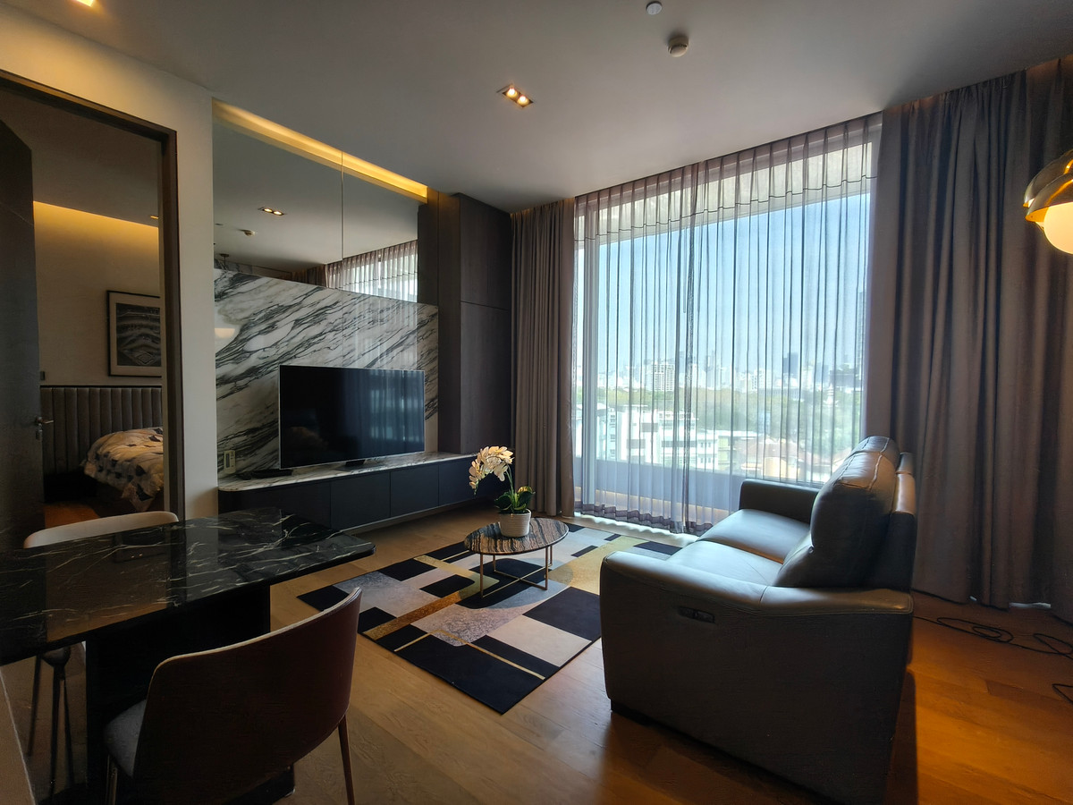 For RentCondoSilom, Saladaeng, Bangrak : Saladaeng One 1 Bedroom Lumphini Park View For Rent 65,000 Baht