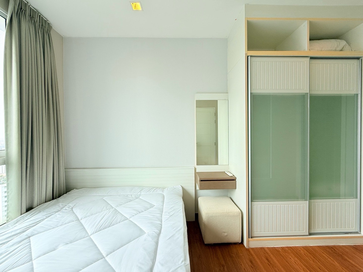 CondoSathorn, Narathiwat : For rent, Ivy Sathorn, 1 bedroom, 35 sq m, BTS St.Louis, ready to move in.