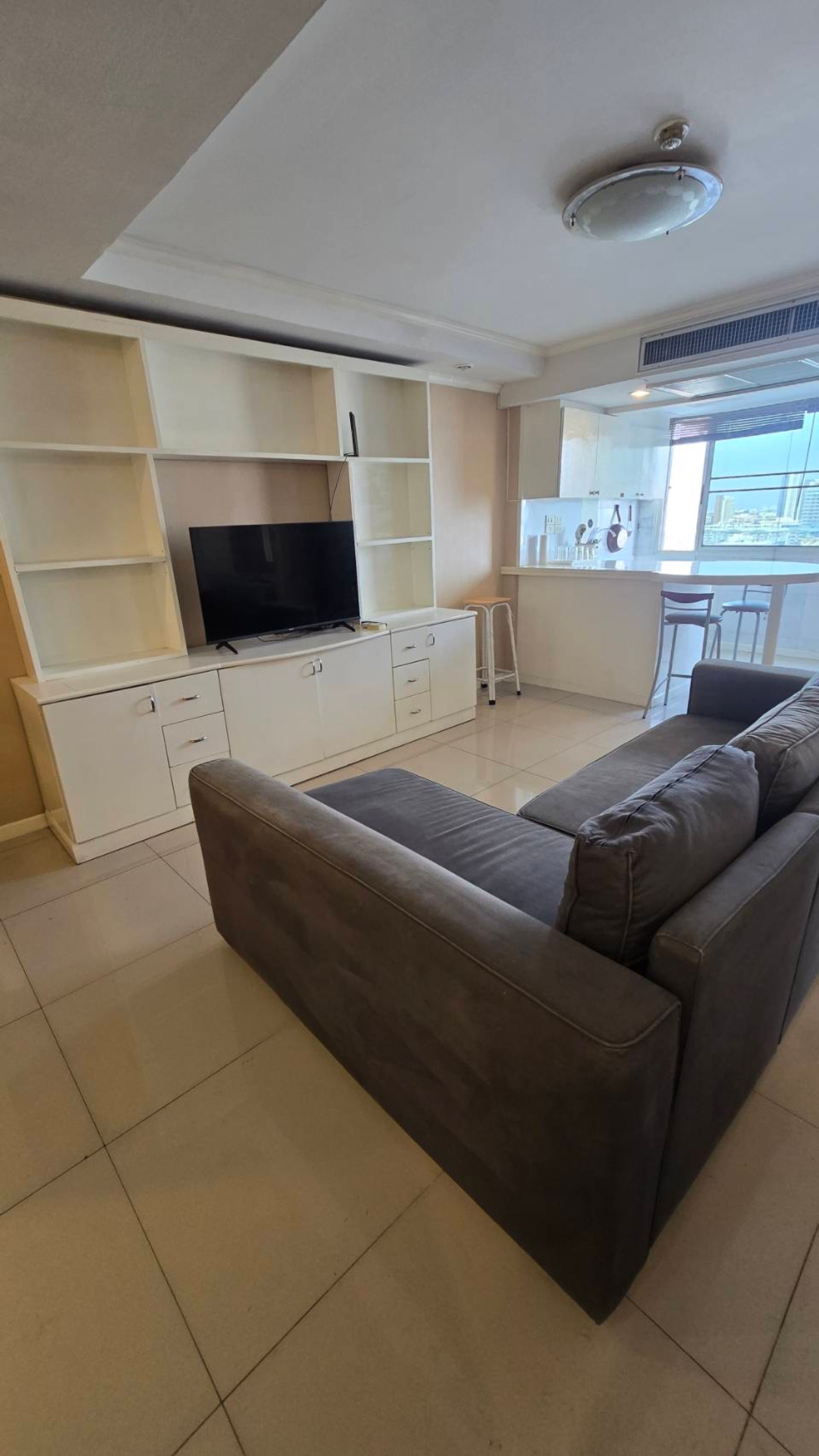 ขายคอนโดรัชดา ห้วยขวาง : 🔥 ห้องว่าง พร้อมเข้าอยู่! มีเครื่องซักผ้า ศรีวรา แมนชั่น 2 รีบจองก่อนหลุด 🔥MD-26086667