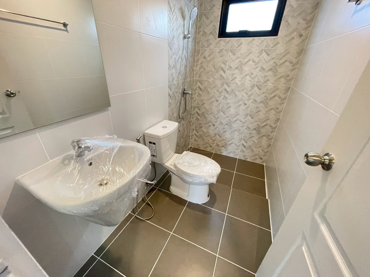 For SaleHouseNonthaburi, Bang Yai, Bangbuathong : Maneeya Masterpiece Rattanathibet, newly renovated second-hand detached house on Rattanathibet Road, near Central Rattanathibet, purple MRT.