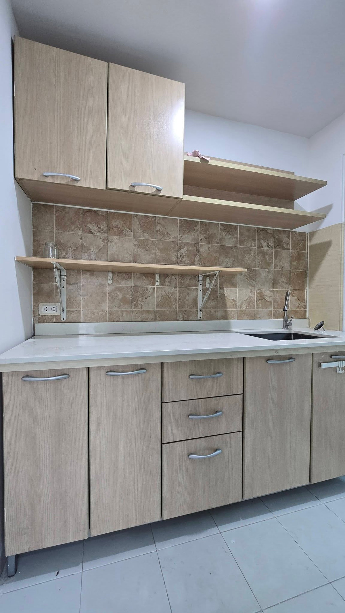 For SaleCondoOnnut, Udomsuk : Condo for sale, Regent Home Sukhumvit 64, Regent Home 9 Sukhumvit 64, large condo room, complete functions, Sukhumvit location, suitable for both comfortable living, investment, rental, really worth it.