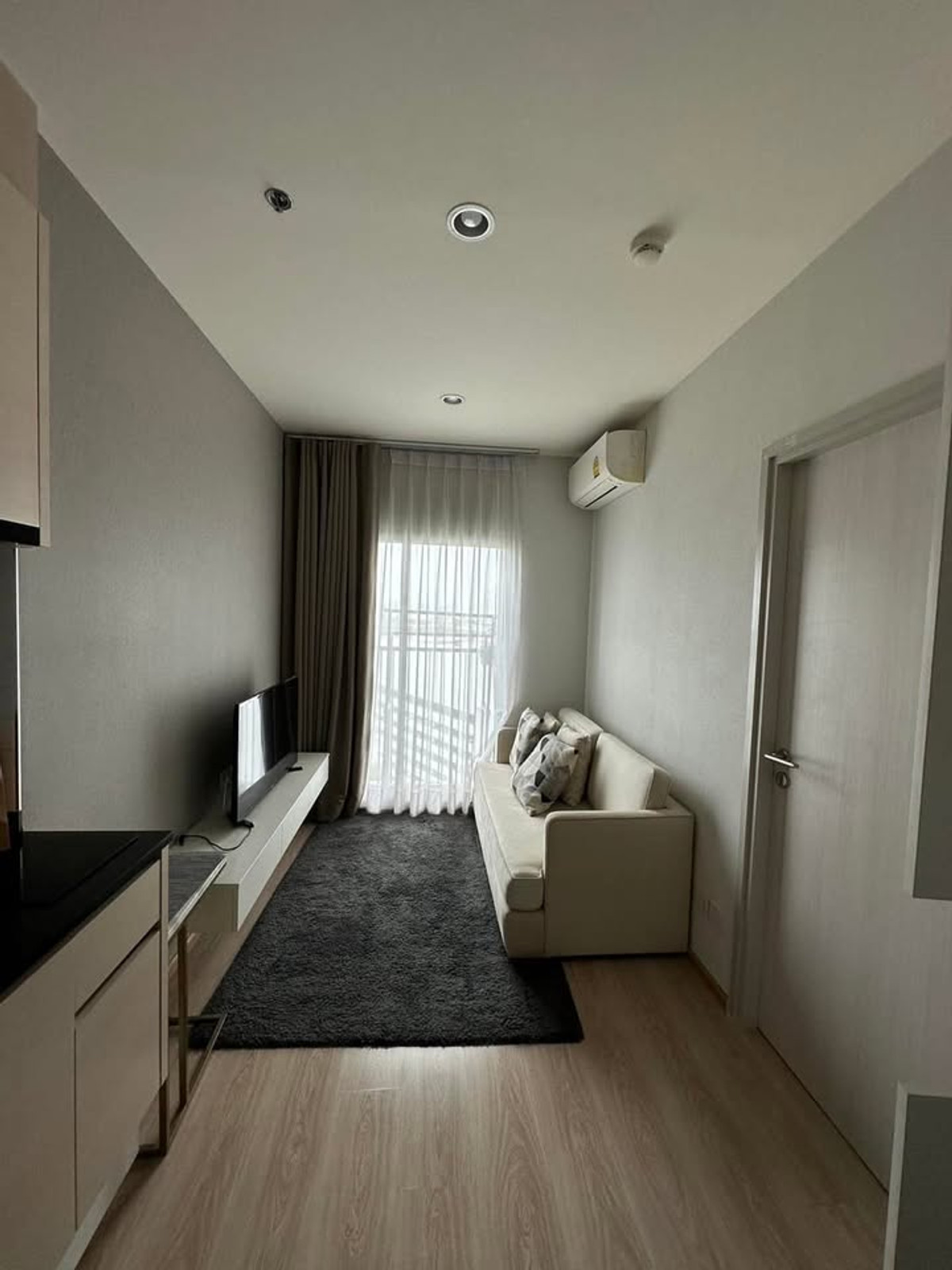 ให้เช่าคอนโดรัชดา ห้วยขวาง : RC020726 Condo for rent at THE NOBLE REVOLVE RATCHADA 2 near MRT Cultural Center Station