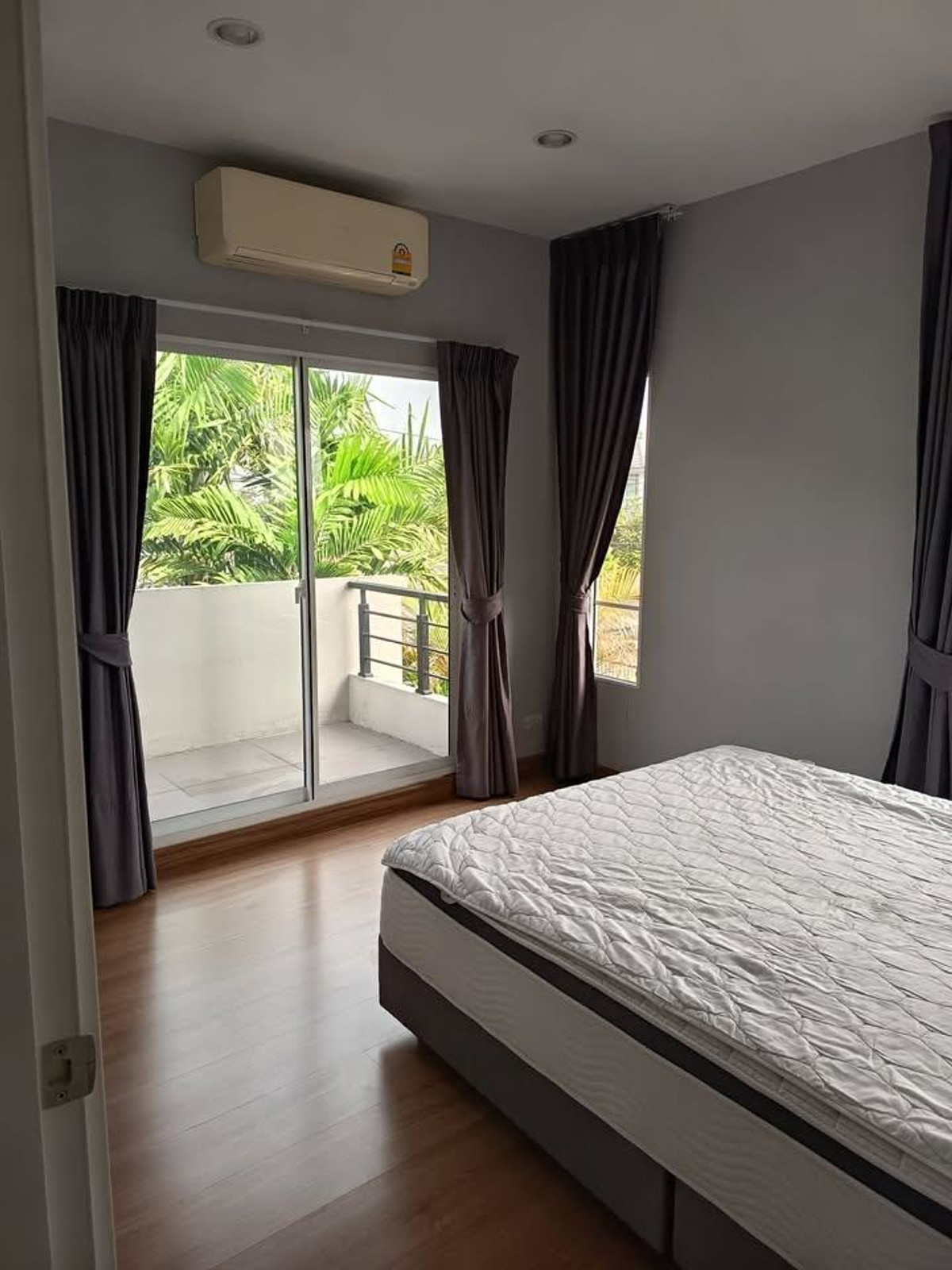 For RentHouseMin Buri, Romklao : Village for rent, The Plant, Chalong Krung (121.40 sq m.), decorated, ready to move in.