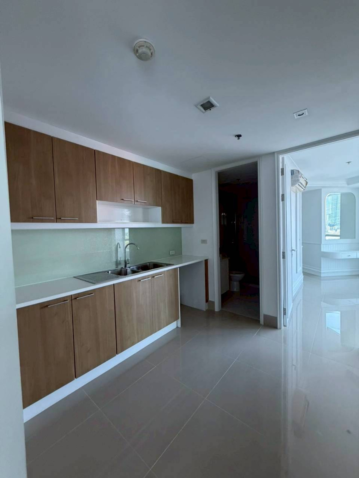 For SaleCondoPinklao, Charansanitwong : For sale/SALE: My Resort @ River (My Resort @ River) - 3 bedrooms LC112