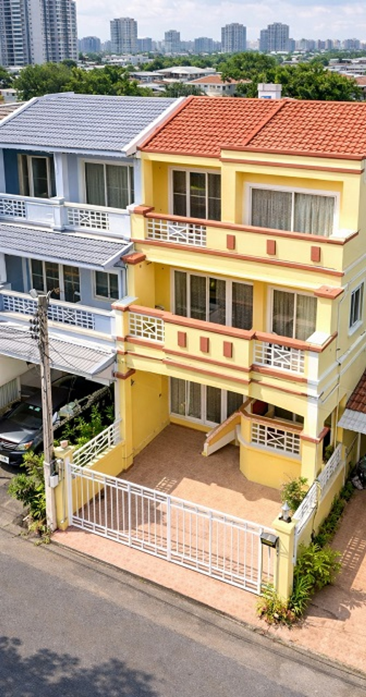 ให้เช่าทาวน์โฮมสีลม ศาลาแดง บางรัก : ถูกที่สุดใน3โลก อ่อนนุช 35-41 ศรีนครินทร์20-26 ARL หัวหมาก 900 ม.ทาวน์เฮ้าส์ให้เช่า 3นอน 4 น้ำ 3 ชั้น พร้อมเฟอร์ฯ เครื่องใช้ไฟฟ้าครบ