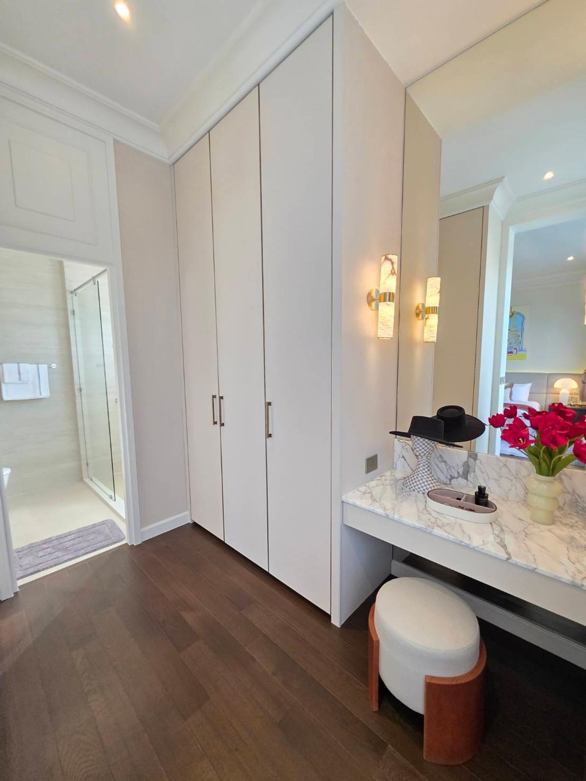 ขายบ้านพัฒนาการ ศรีนครินทร์ : Narasiri Victoire Krungthep Kreetha: Manoir No.4 453sqm. 4bed 5bath 65,000,000 Am: 0656199198