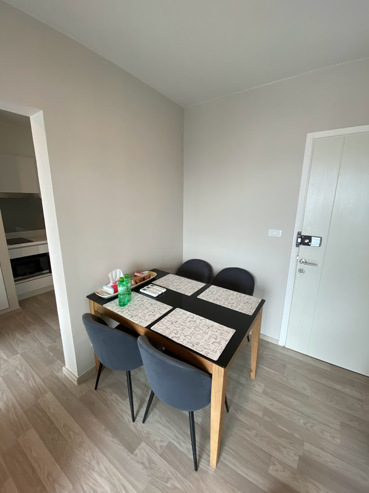 ขายคอนโดพระราม 9 เพชรบุรีตัดใหม่ RCA : The Privacy Rama 9 / 1 Bedroom (FOR SALE), เดอะ ไพรเวซี่ พระราม 9 / 1 ห้องนอน (ขาย) VL005 