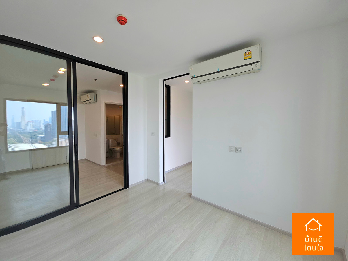 ขายคอนโดพระราม 9 เพชรบุรีตัดใหม่ RCA : ลดราคาพิเศษ Life Asoke (35 ตร.ม.) ห้องใหม่ ไม่เคยเข้าอยู่ ใกล้ MRT เพชรบุรี