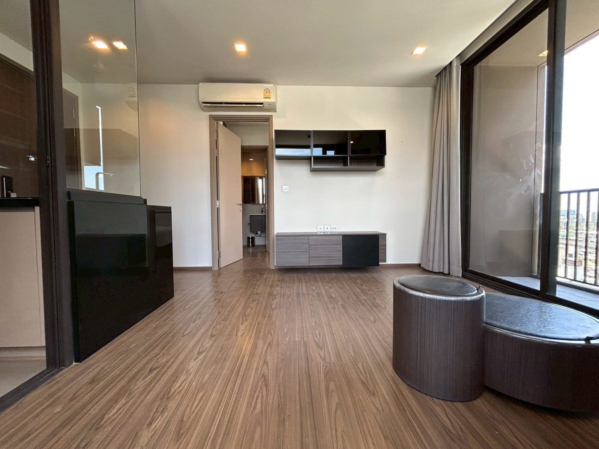 For SaleCondoOnnut, Udomsuk : Condo for sale: The Line Sukhumvit 71 - prime location, corner room, private (BTS Phra Khanong) (Rt-01)