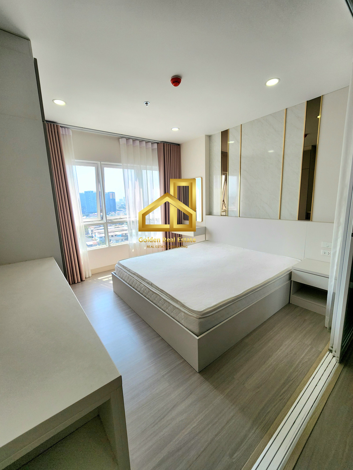 For SaleCondoPinklao, Charansanitwong : Condo for sale Supalai Park Yaek Fai Chai Station Supalai Park Yaek Fai Chai Station