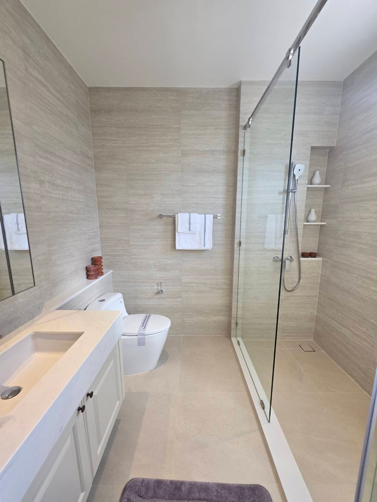 ขายบ้านพัฒนาการ ศรีนครินทร์ : Narasiri Victoire Krungthep Kreetha: Manoir No.4 453sqm. 4bed 5bath 65,000,000 Am: 0656199198