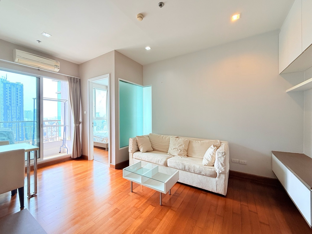 CondoSathorn, Narathiwat : For rent, Ivy Sathorn, 1 bedroom, 35 sq m, BTS St.Louis, ready to move in.