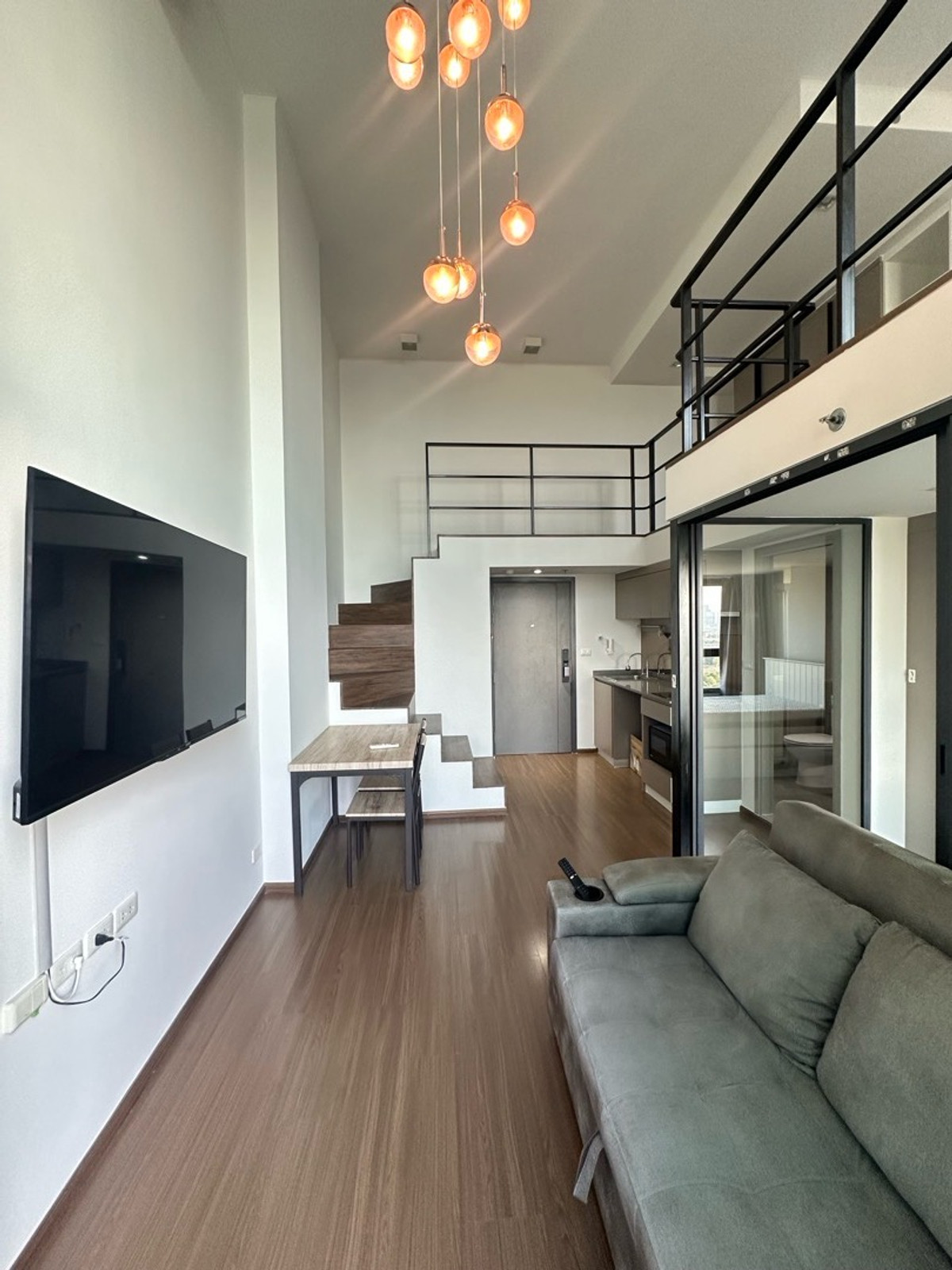 ให้เช่าคอนโดพระราม 9 เพชรบุรีตัดใหม่ RCA : ด่วน ❗️❗️ 
I deo new rama9 คอนโด 2 bed 2 ชั้นพร้อมเข้าอยู่❗️