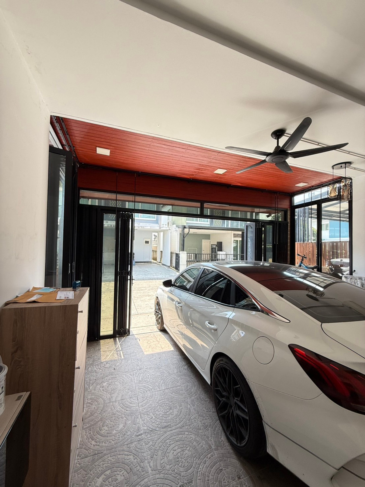 ขายบ้านสมุทรปราการ สำโรง : ถูกมากกกกก!! บ้านเดี่ยวต่อเติม Built-in ทั้งหลัง 4นอน3น้ำ ฟรีแอร์ พร้อมเฟอร์ทั้งหลังให้หมด