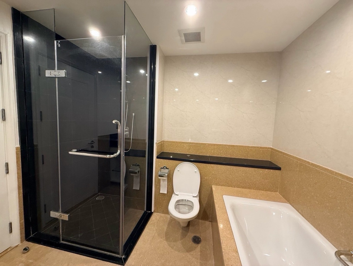 For RentCondoSathorn, Narathiwat : 2 Bedroom Condo for Rent 93 sq.m High Floor Newly Renovated Ascott Sky Villas Sathorn Near BTS Chong Nonsi
