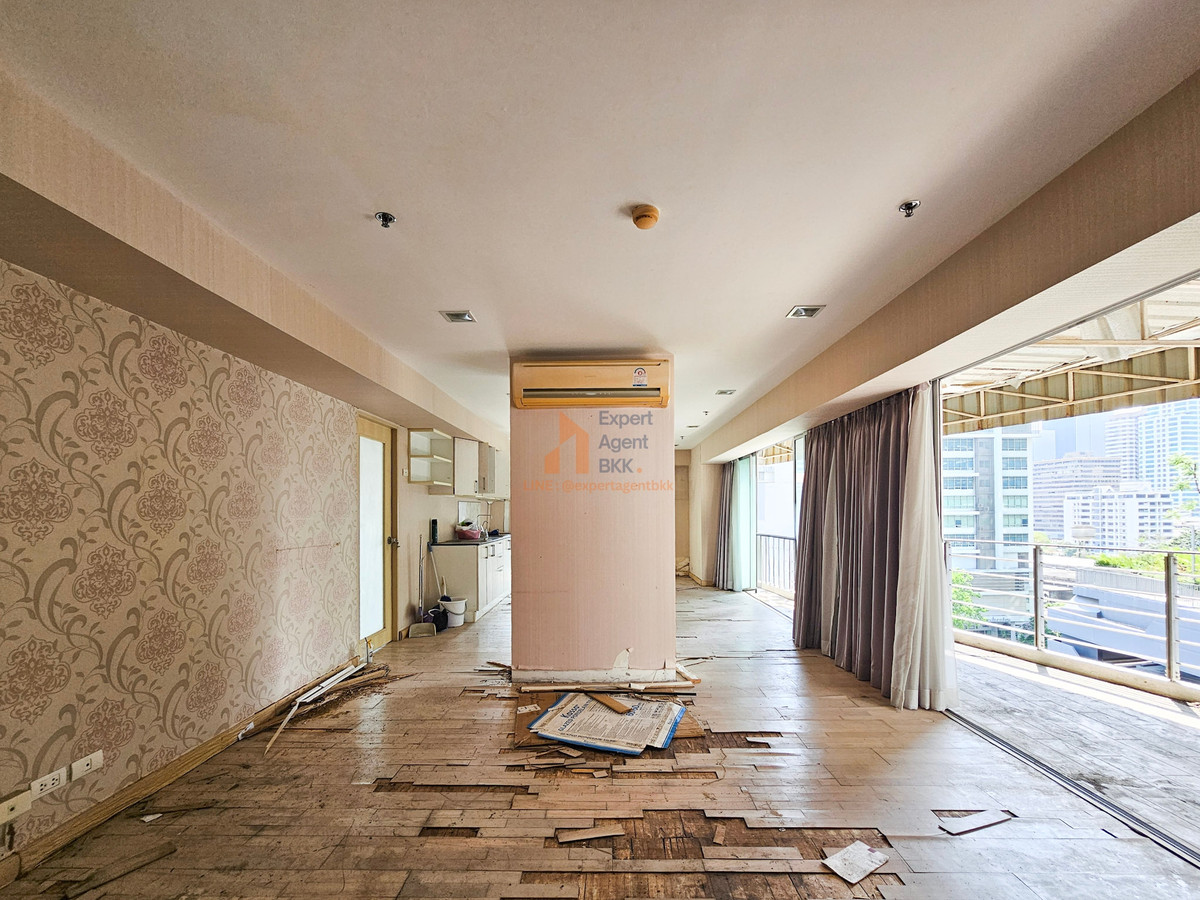 ขายคอนโดพระราม 9 เพชรบุรีตัดใหม่ RCA : 🏠 117 ตร.ม. กลางอโศก - ห้องใหญ่ รีโนเวทใหม่ ได้ตามใจ ขาย/SALE : My Resort Bangkok (มาย รีสอร์ท แบงค์คอก) - 2 ห้องนอน LC111