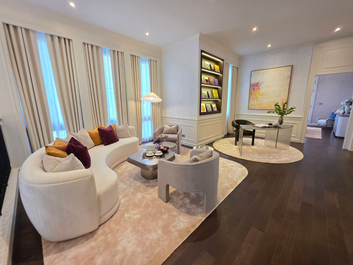 ขายบ้านพัฒนาการ ศรีนครินทร์ : Narasiri Victoire Krungthep Kreetha: Manoir No.6  678sqm. 5bed 6bath 99,000,000 Am: 0656199198