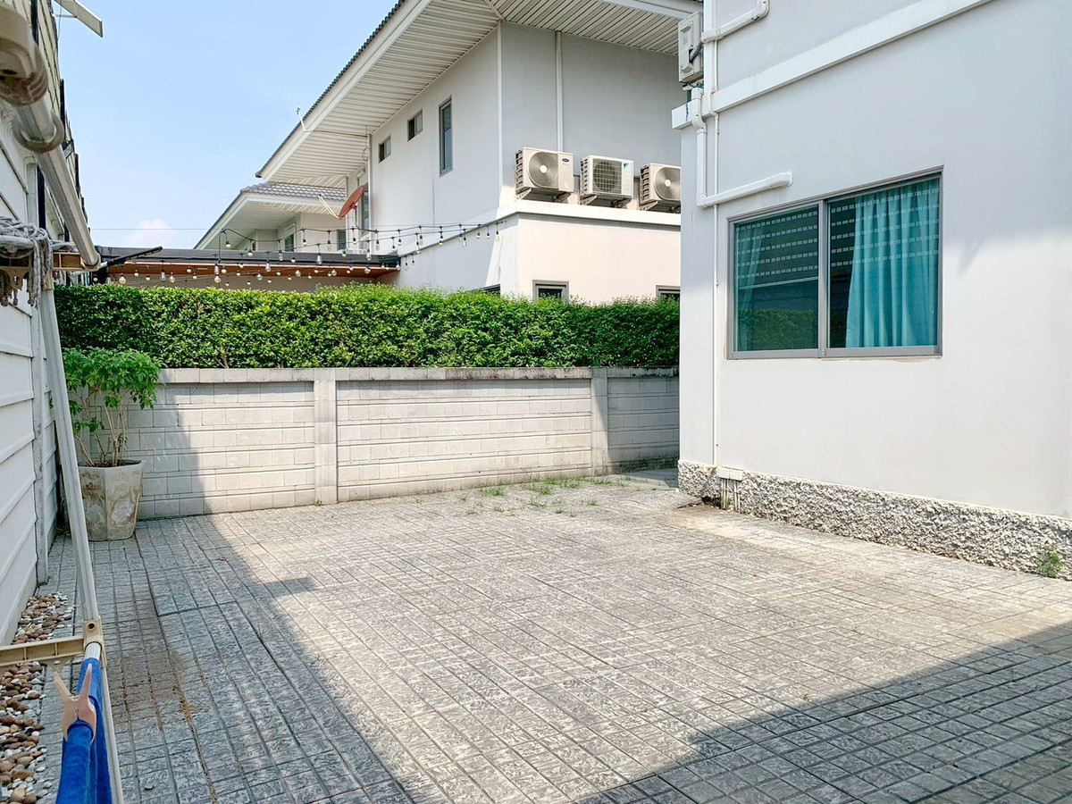 HousePattanakan, Srinakarin : 4 bedroom House for Sale or Rent, Perfect Place Rama9 – KrungthepKreetha 