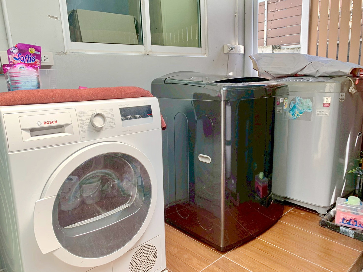 HousePattanakan, Srinakarin : 4 bedroom House for Sale or Rent, Perfect Place Rama9 – KrungthepKreetha 