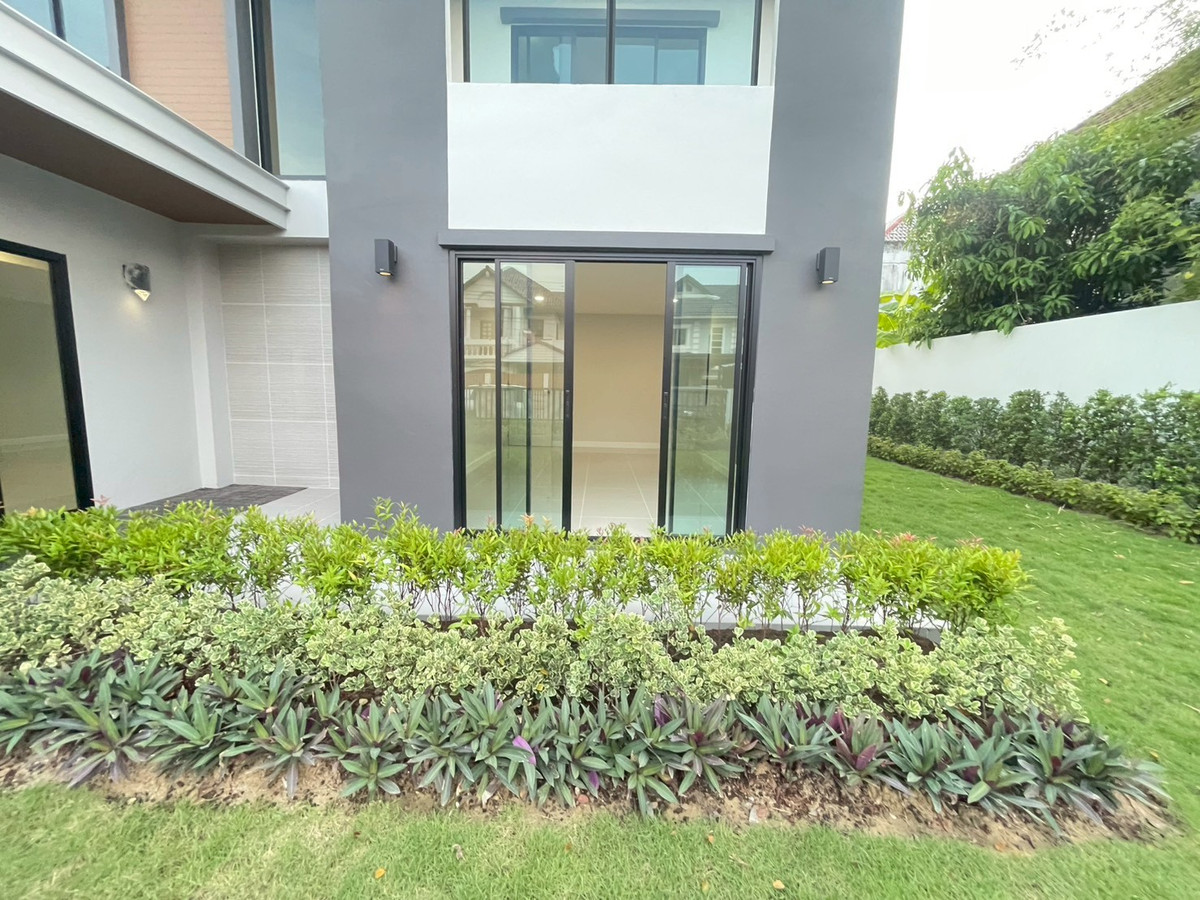 For SaleHouseNonthaburi, Bang Yai, Bangbuathong : Maneeya Masterpiece Rattanathibet, newly renovated second-hand detached house on Rattanathibet Road, near Central Rattanathibet, purple MRT.