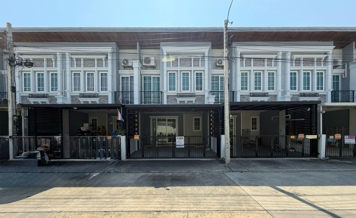 ขายทาวน์โฮมลาดกระบัง สุวรรณภูมิ : ขายทาวน์โฮม 2 ชั้น ใกล้เมกะ บางนา         โกลเด้นทาวน์ 3 บางนา-สวนหลวง  บางนา  
2 ที่จอดรถ
฿ 3,150,000 (ต่อรองได้ค่ะ)