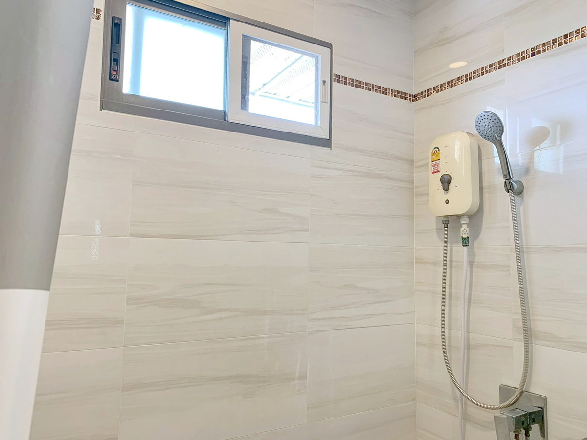 HousePattanakan, Srinakarin : 4 bedroom House for Sale or Rent, Perfect Place Rama9 – KrungthepKreetha 