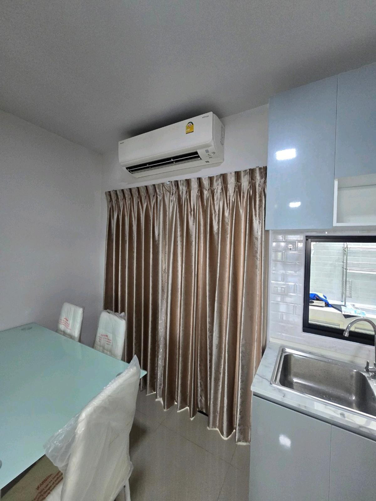 ให้เช่าทาวน์โฮมอ่อนนุช อุดมสุข : 🐕‍🦺🐈🐩บ้านกลางเมือง ศรีนครินทร์–อ่อนนุชเฟอร์นิเจอร์และเครื่องใช้ไฟฟ้าครบ เลี้ยงสัตว์ได้
✨ หิ้วกระเป๋าเข้าอยู่ได้เลย พร้อมเข้าอยู่ทันที